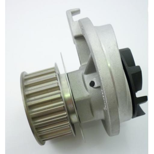 Vauxhall (C20XE) water pump early type